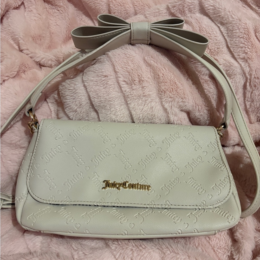 Juicy Couture Cream Shoulder Bag